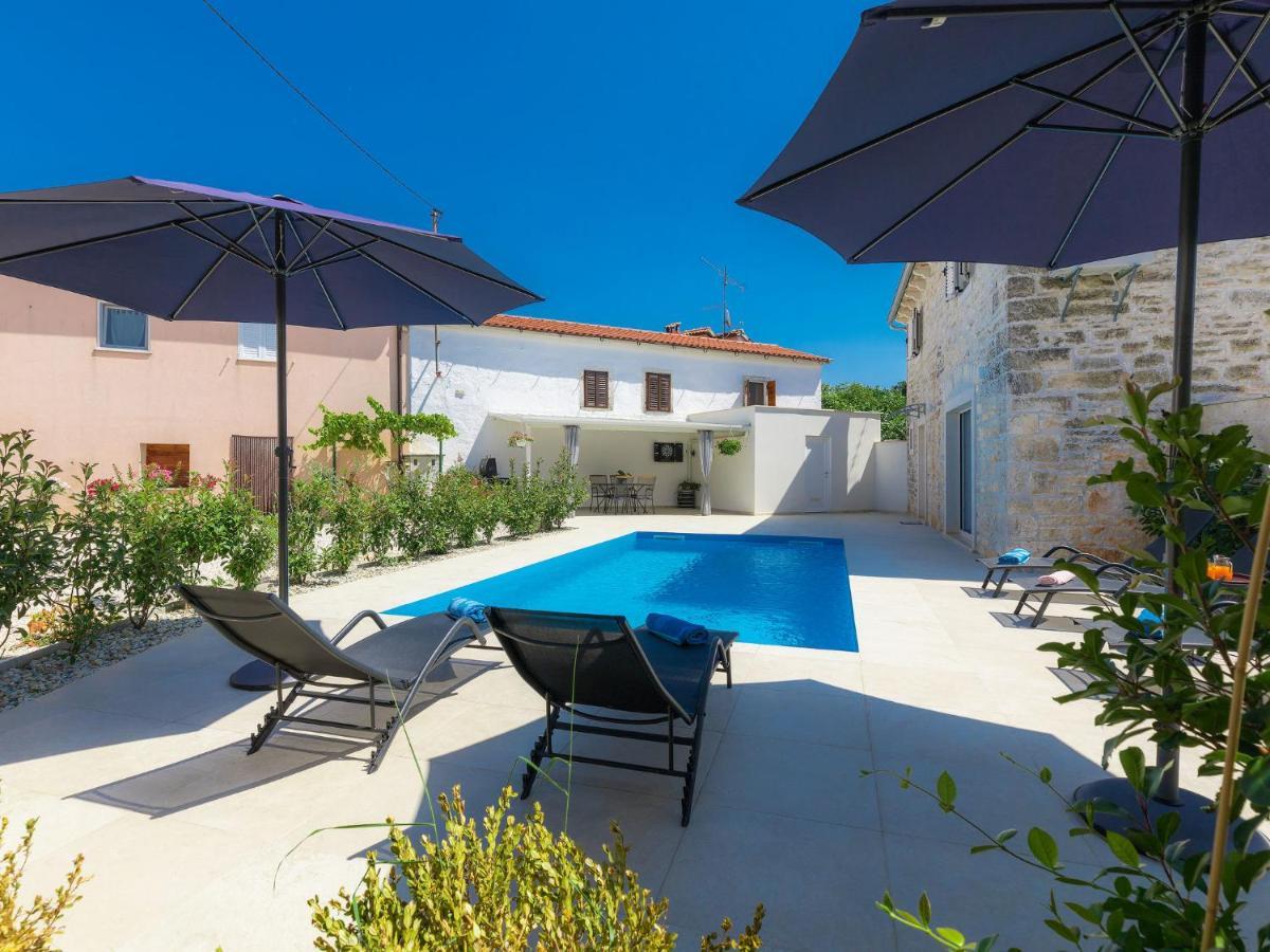 Holiday Home Villa Karmen - Roj454 By Interhome Sveti Petar u Sumi Eksteriør billede